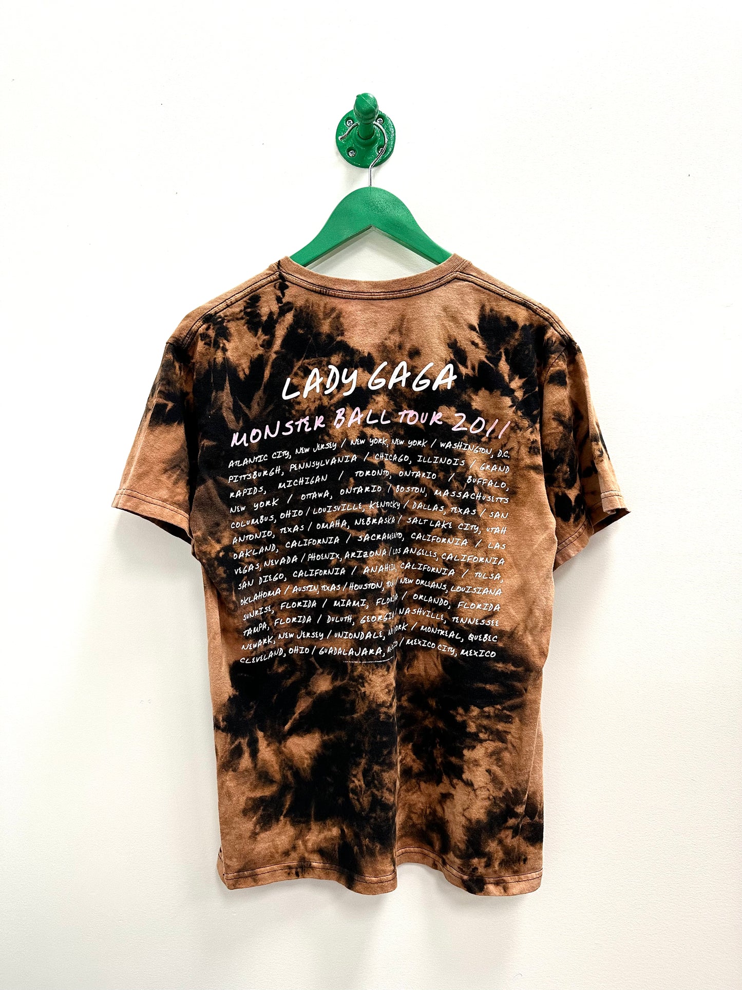 2011 Lady Gaga Tour T Shirt - M