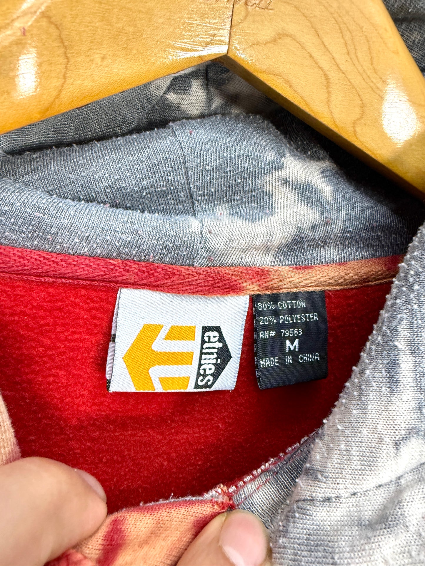 2000s Etnies Hoodie - M
