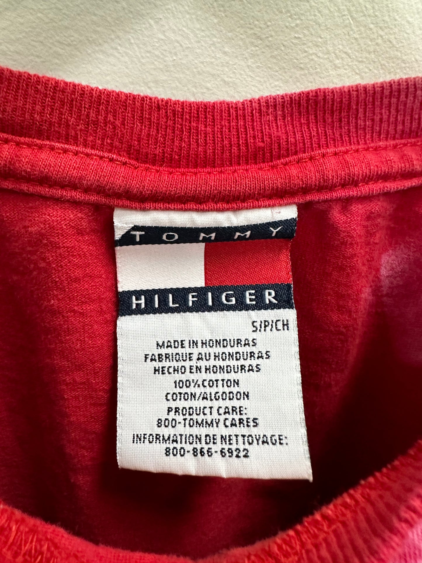 Vintage Tommy Hilfiger T Shirt - S