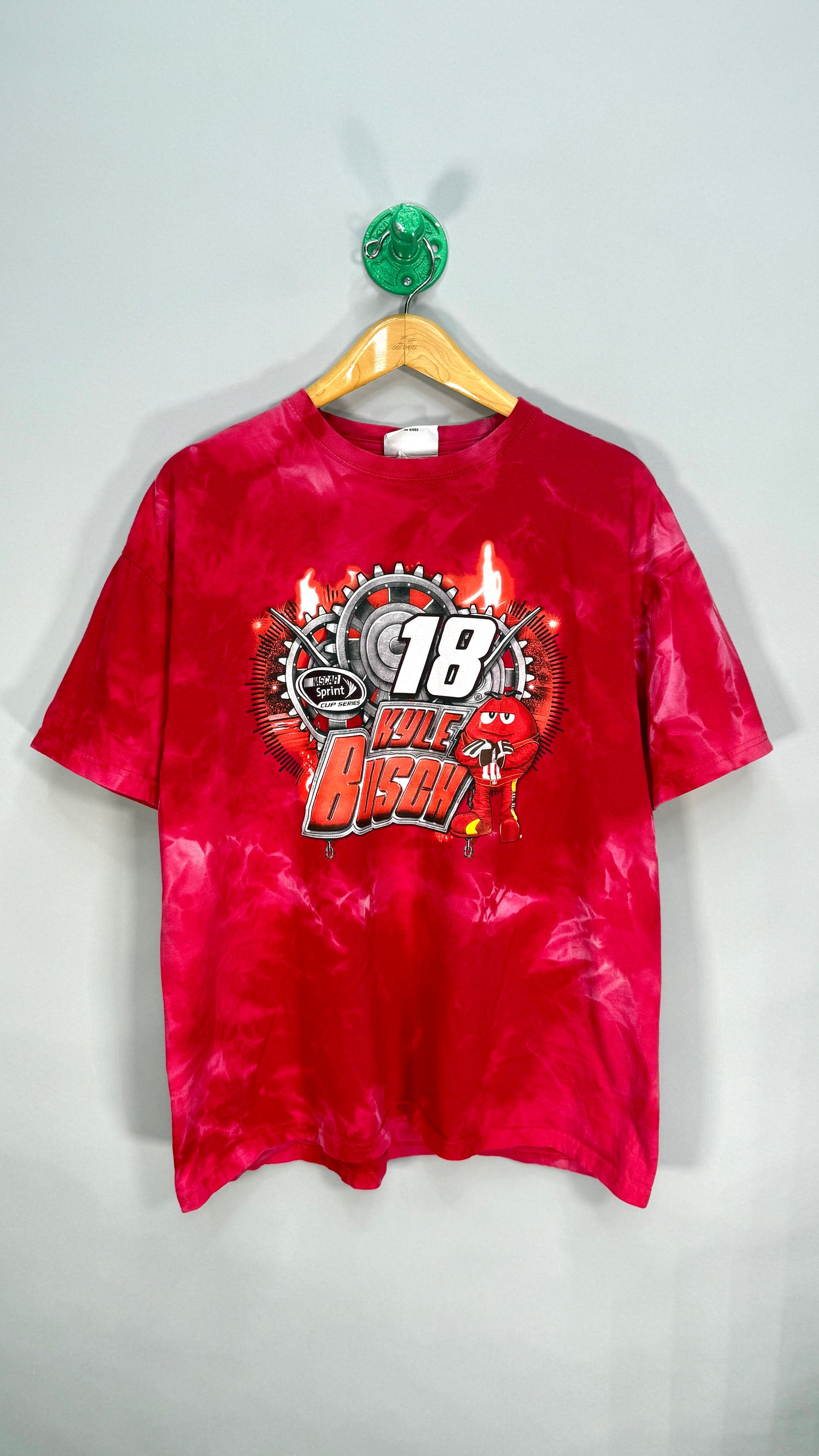 Nascar Kyle Busch T Shirt - L