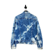 Load image into Gallery viewer, Levi&#39;s Jean Jacket - M
