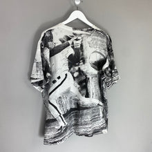 Load image into Gallery viewer, 90s Chicago Cubs T Shirt - XL
